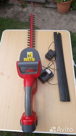 Кусторез аккумуляторный