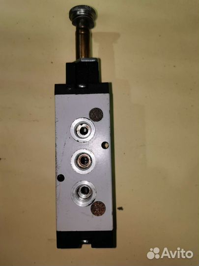 Пневмораспределитель camozzi