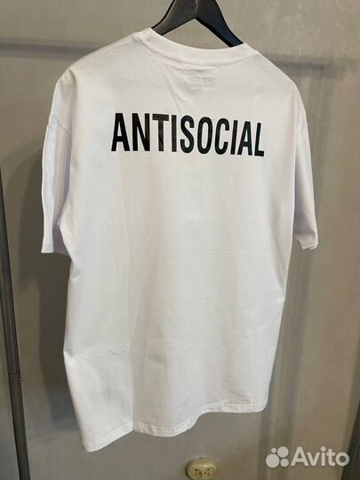 Футболка vetements antisocial