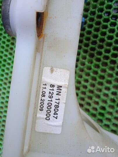 Ручка кпп Mitsubishi Colt Z31A/Z32A/Z33A/Z34A/Z35A