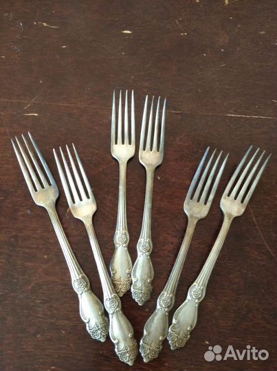 Посеребрённые ложки и вилки столовые Роза