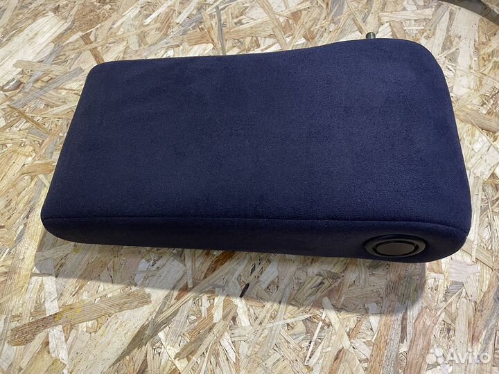 Honda Stream RN6 2009-2014 Подлокотник