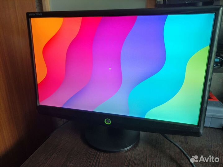 Монитор Acer eMachines E223HQ