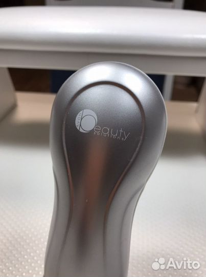 Электрическая щетка для лица Avon