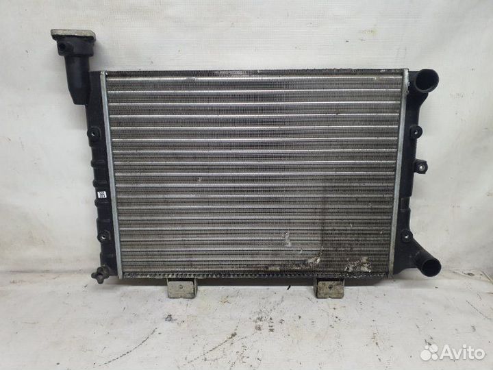 Радиатор охлаждения Ваз 2107 седан 21067 2008