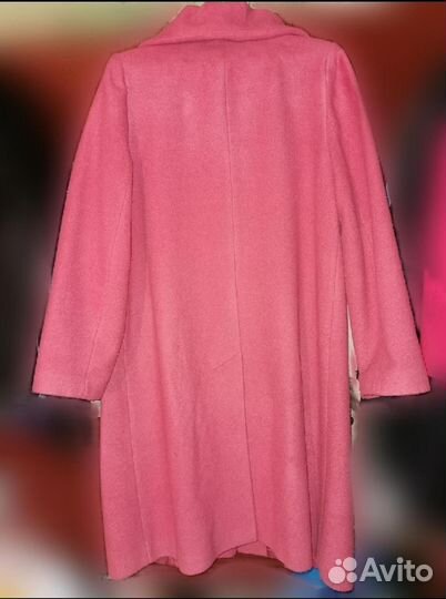 Пальто женское розовое