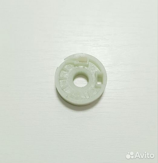 Ролик стеклоподъемника Skoda Octavia 1 левый