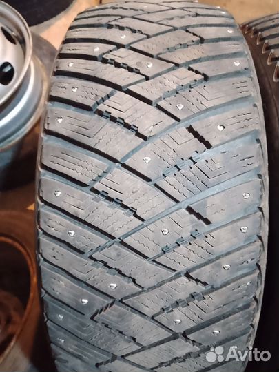 Goodyear Ultragrip Ice Arctic 225/55 R17