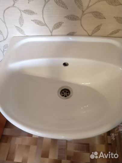 Раковина в ванную бу