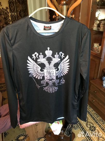 Лонгслив с гербом