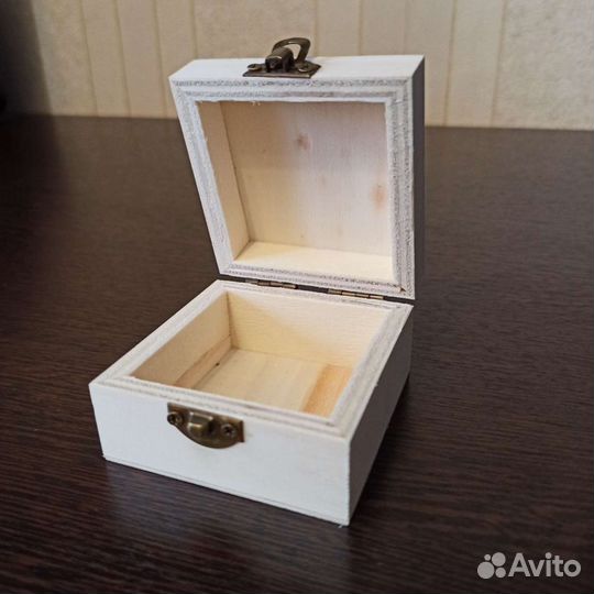 Шкатулка декоративная