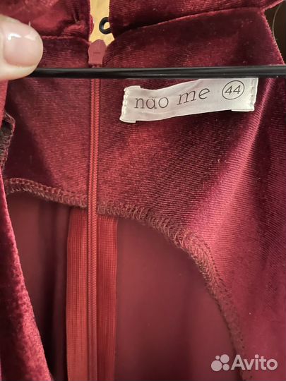 Вечернее платье бархатное с разрезом