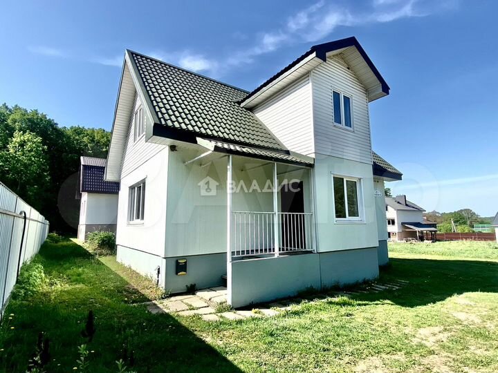 Дом 135 м² на участке 5 сот.