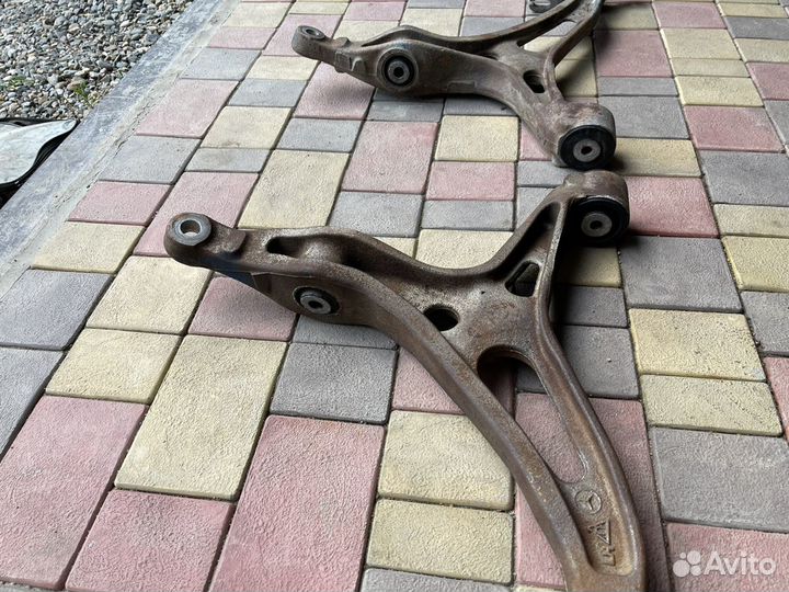 Рычаги передние ML 164 amg 6.3