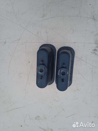 Ручка салонная задняя Nissan Terrano 2 Ниссан