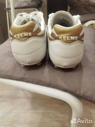 Футбольные бутсы kelme