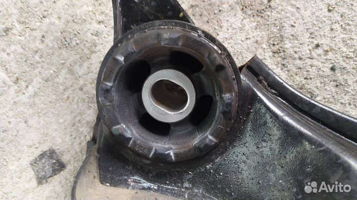 Балка под двс Audi A4 B7 BWE 2006