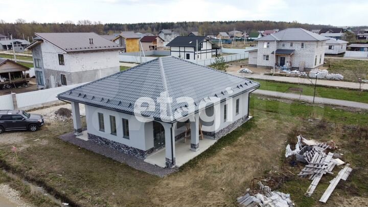 Дом 151 м² на участке 4,5 сот.
