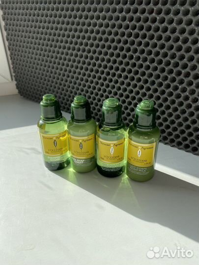 Loccitane дорожный набор лоцитан