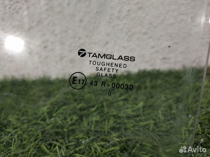 Стекло двери переднее левое Mazda MPV (LW) II