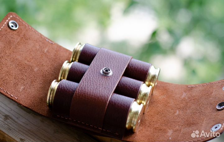 6 рюмок из гильз Ил-2 в кожаном чехле