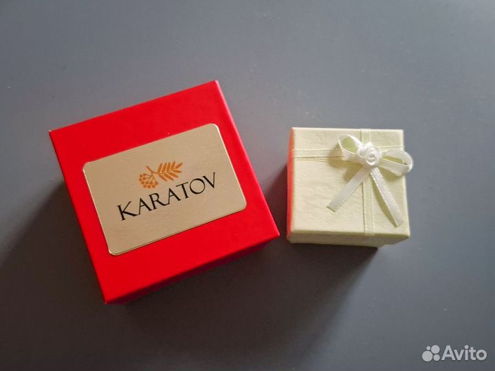 Коробка для украшений подарочная