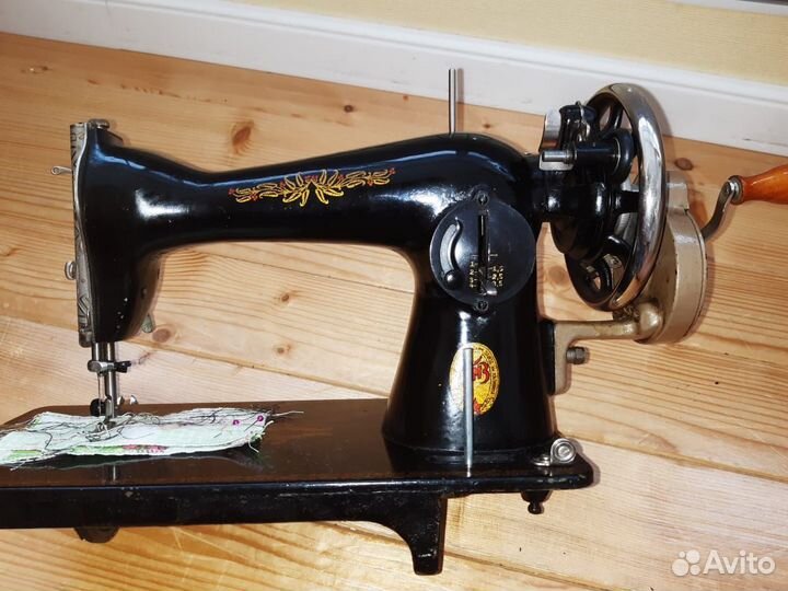 Швейная машинка ручная