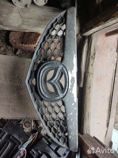 Решетка радиатора мазда 3 BK