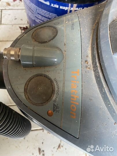Моющий пылесос Philips