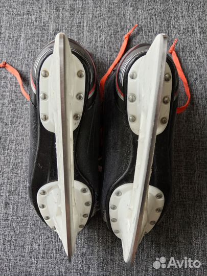 Коньки хоккейные