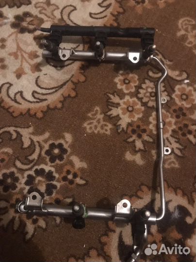 Топливная рейка с форсунками ауди а6 с6