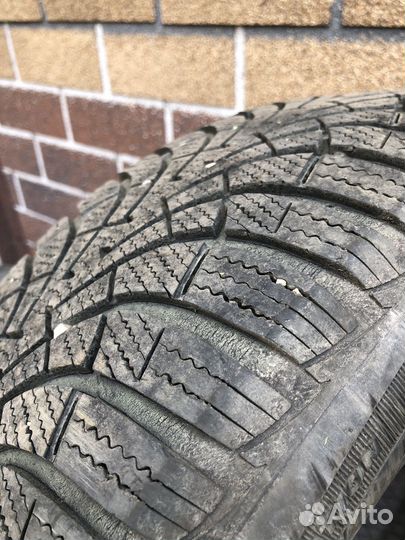 Goodyear UltraGrip 9 205/55 R16
