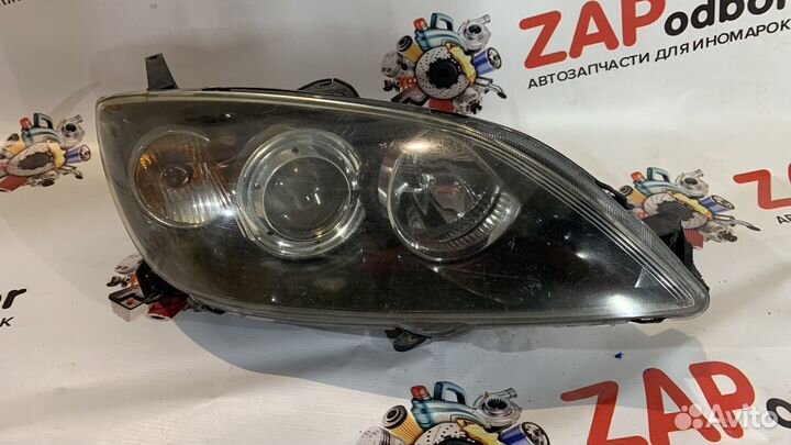 Правая фара Mazda 3 bk
