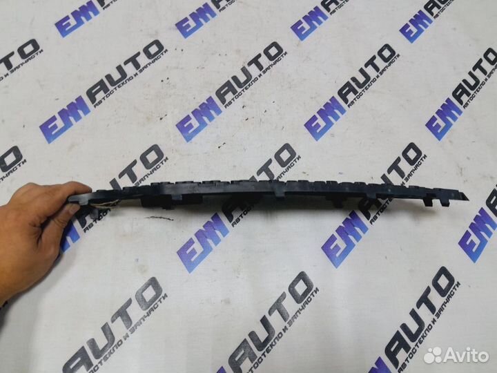 Решетка радиатора правая Мерседес Бенз C117