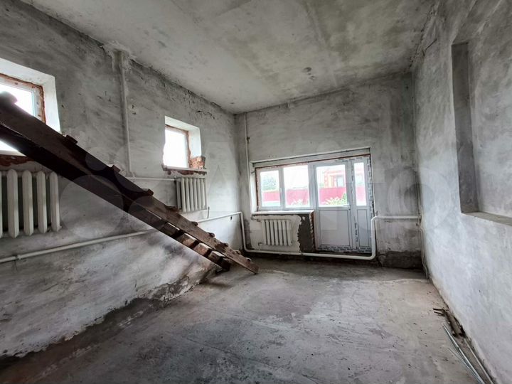 Дом 359 м² на участке 11 сот.