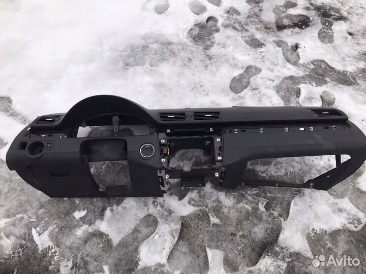 Торпедо Volkswagen Passat B6 2.0