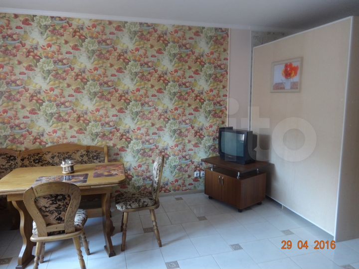 2-к. квартира, 83 м², 1/14 эт.