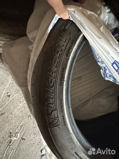 Michelin Pilot Sport 3 275/40 R19