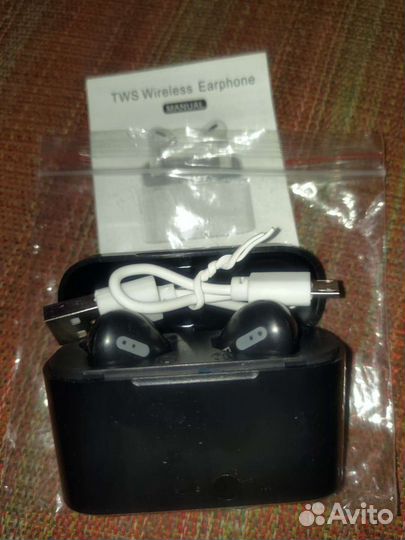 Беспроводные наушники tws i12 с чехлом