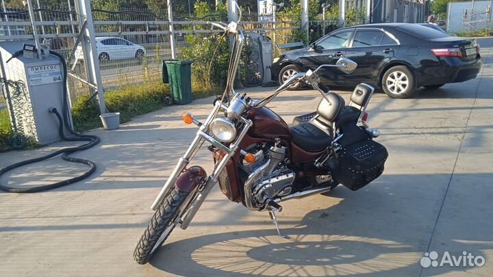 Suzuki Intruder VS 400