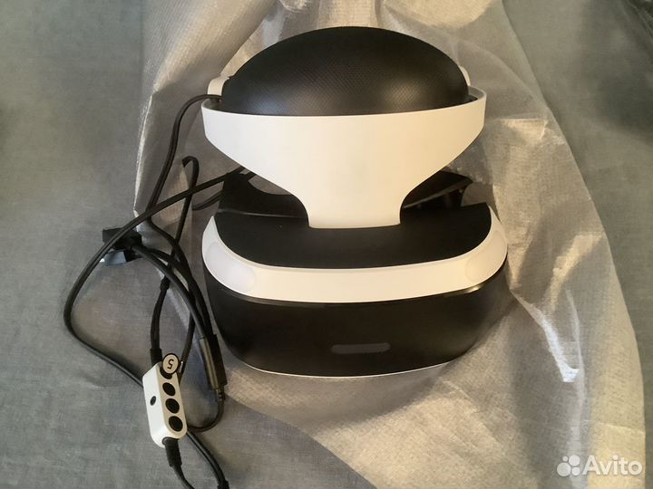 Sony PlayStation VR v.1+2 игры (Farpoint+Robinson)