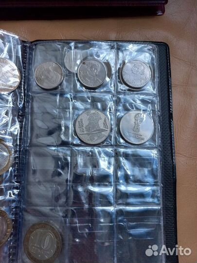 Коллекция монет и банкнот