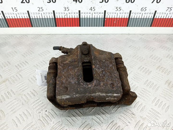 Суппорт передний правый Renault Scenic рест. 2000