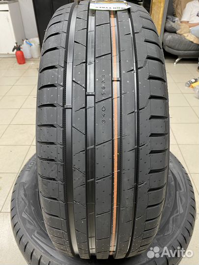 Ikon Tyres Autograph Ultra 2 235/55 R17 103Y