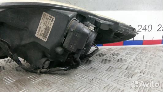 Фара правая peugeot 107 1 (5BL03MU01)