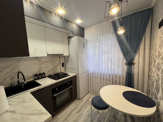 2-к. квартира, 45 м², 3/5 эт.