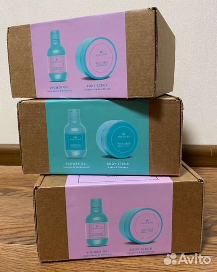 Подарочный набор косметики Adeleide скраб и гель