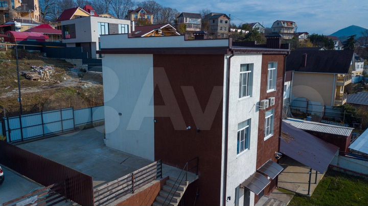 Коттедж 167 м² на участке 5 сот.