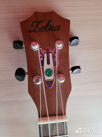 Укулеле Lebra