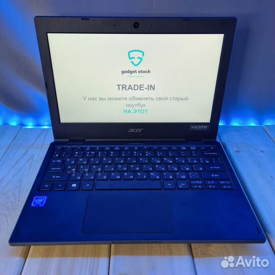 Ноутбук Acer TMB118-M-C6UT